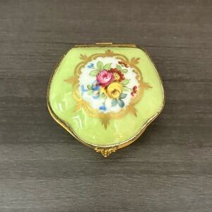 Antique Porcelaine de Paris Green Trinket Box Hand Painted Flowers Gold Gilt